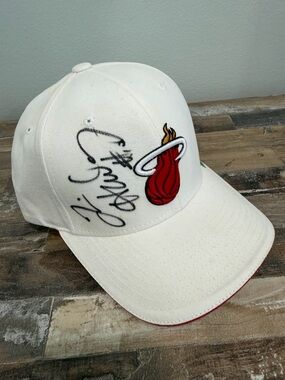 VTG TIM HARDAWAY Sr #10 Autographed Miami Heat Basketball Authentic White Hat